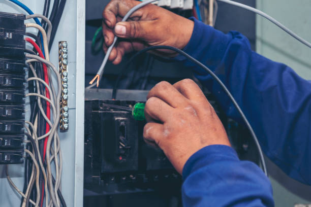 Affordable Emergency Electrician in Venice Gardens, FL